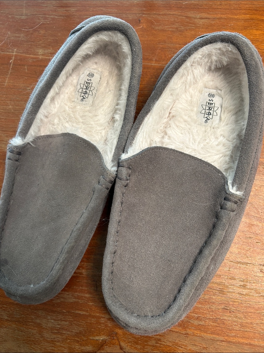 Serra Unisex Charcoal Gray Faux-Suede Fleece-Lined Slip-Ons